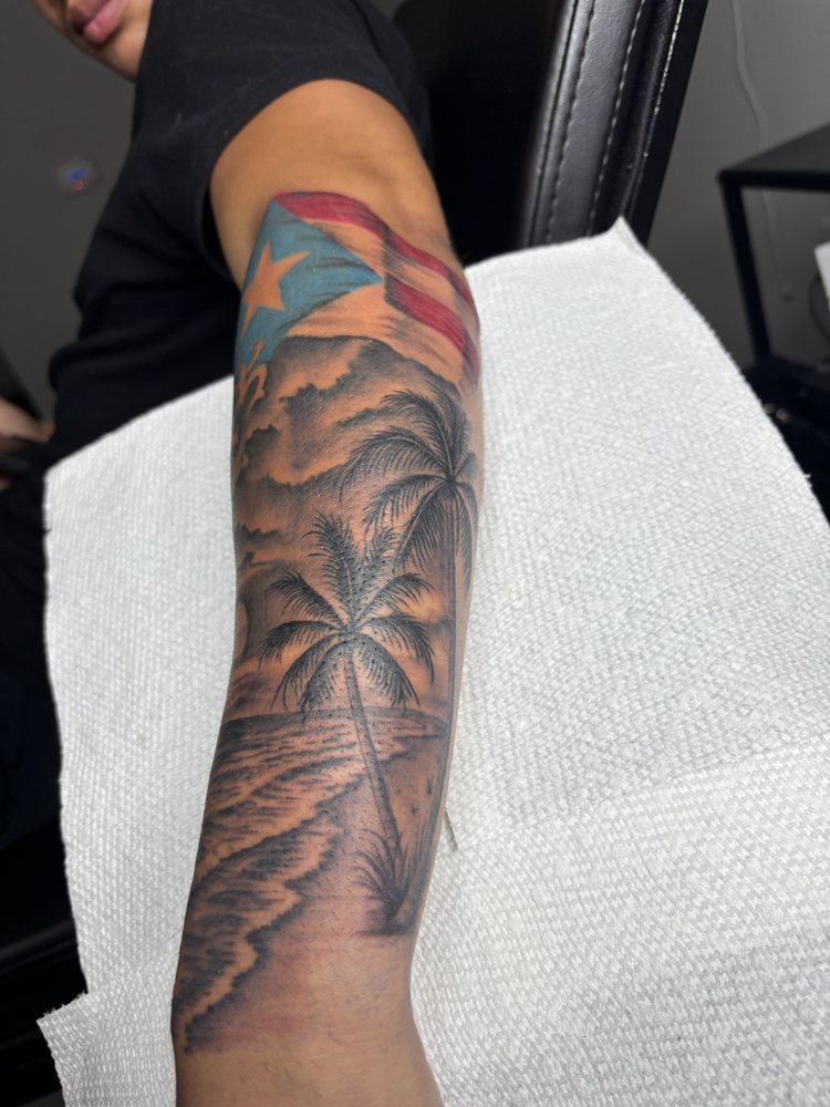 Boricua Beach Sleeve